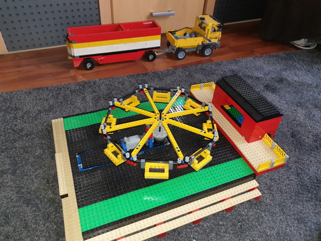 Rainer´s erstes selbstgebautes LEGO-Karussell